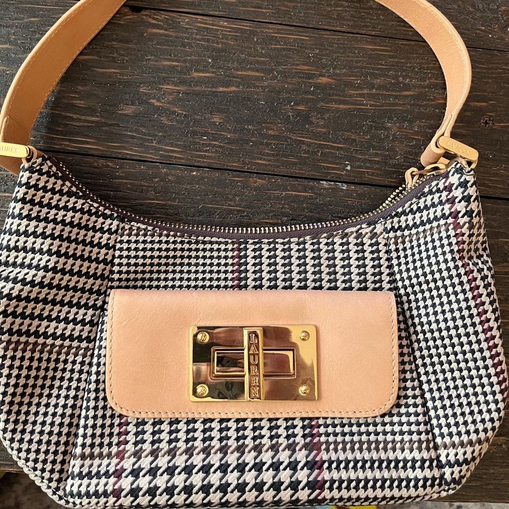 Small Ralph Lauren handbag gently used